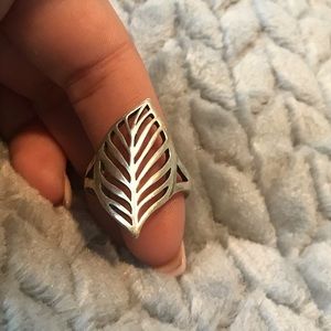 Leaf ring